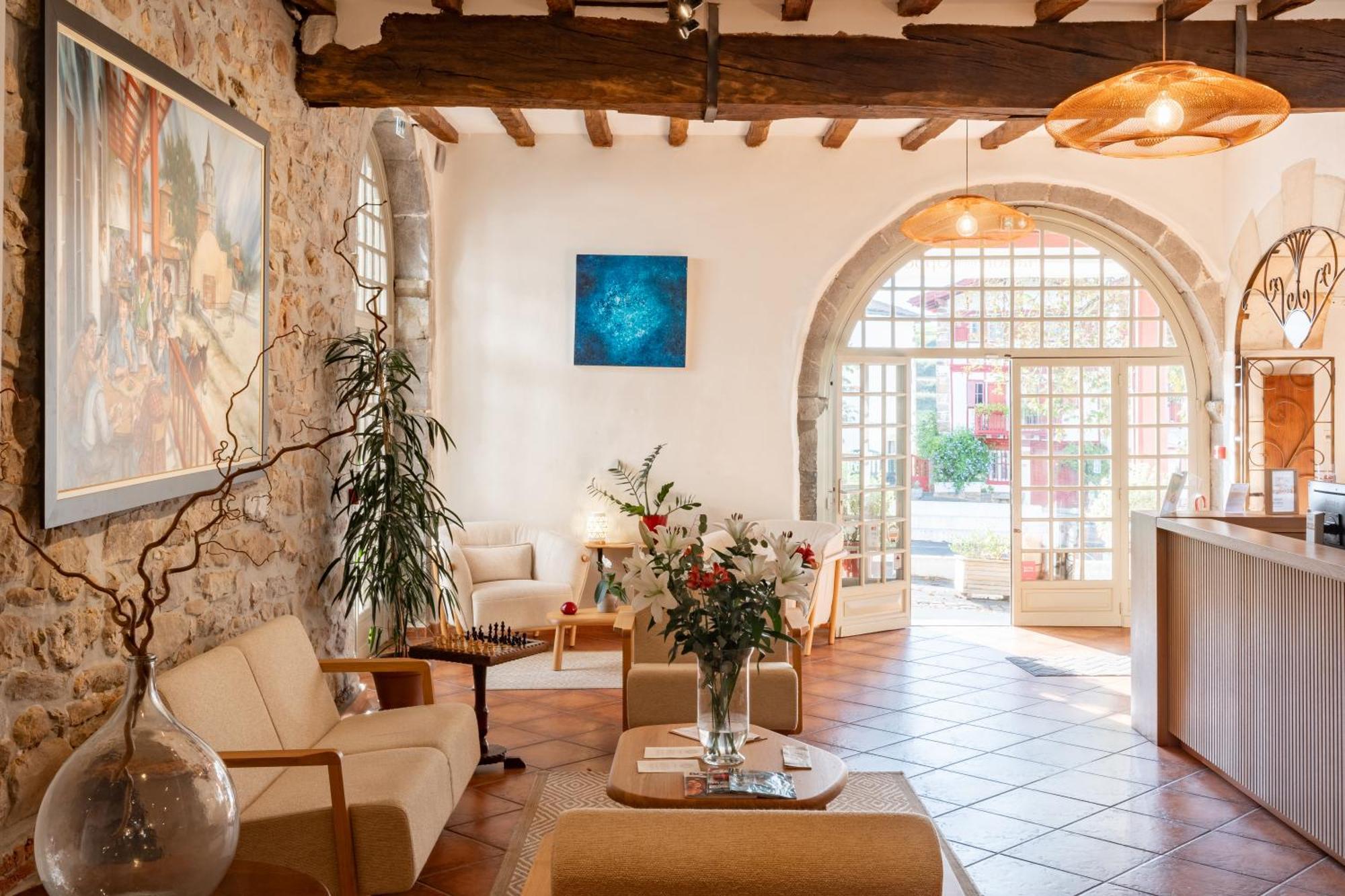 Hotel Restaurant & Spa La Maison Oppoca 아인오아 외부 사진