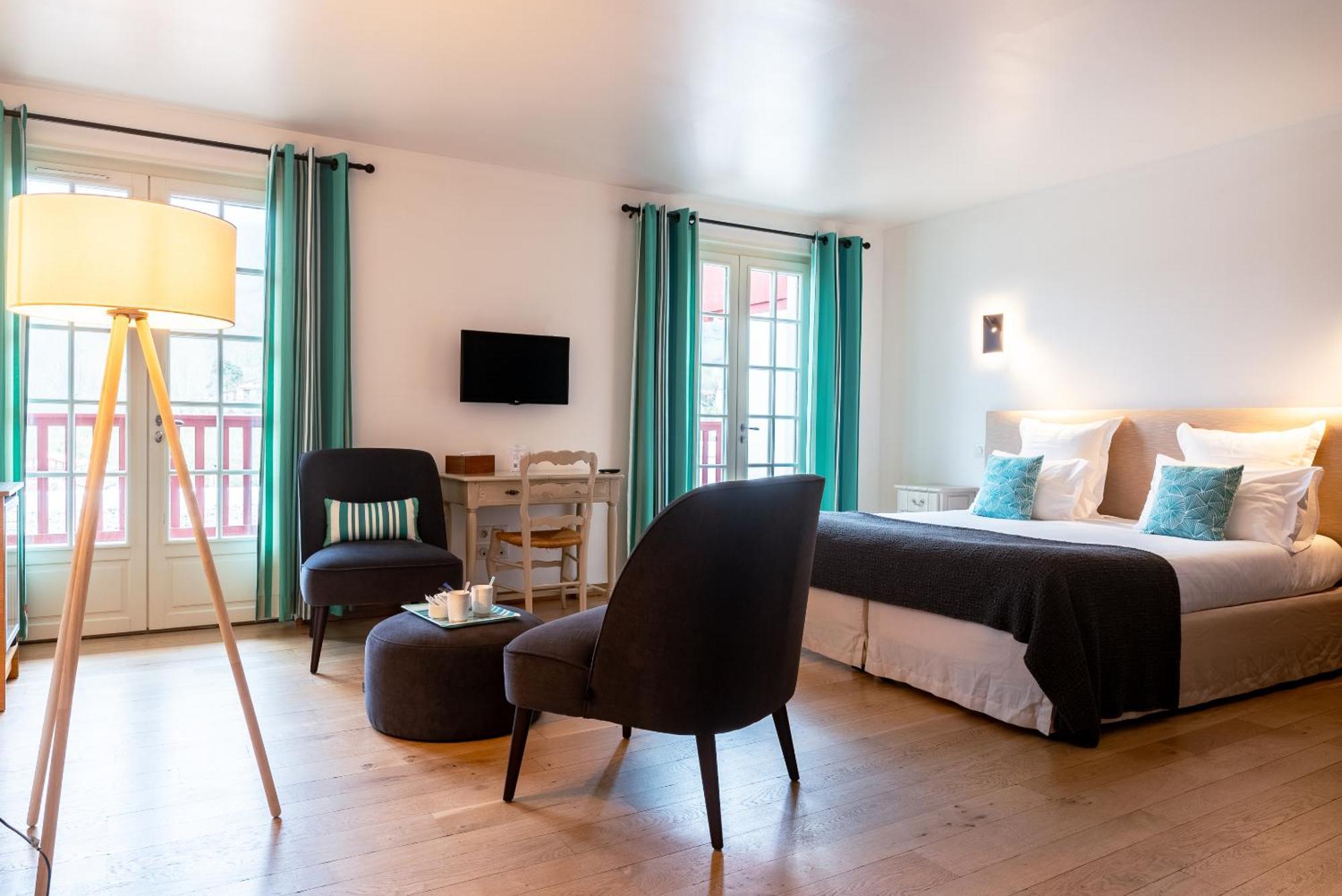 Hotel Restaurant & Spa La Maison Oppoca 아인오아 객실 사진